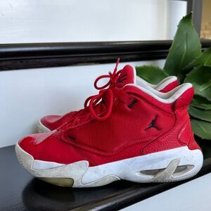 Nike Air Jordan Jumpman Team II Red/White Sneakers Men’s 6Y / Women’s 7.5